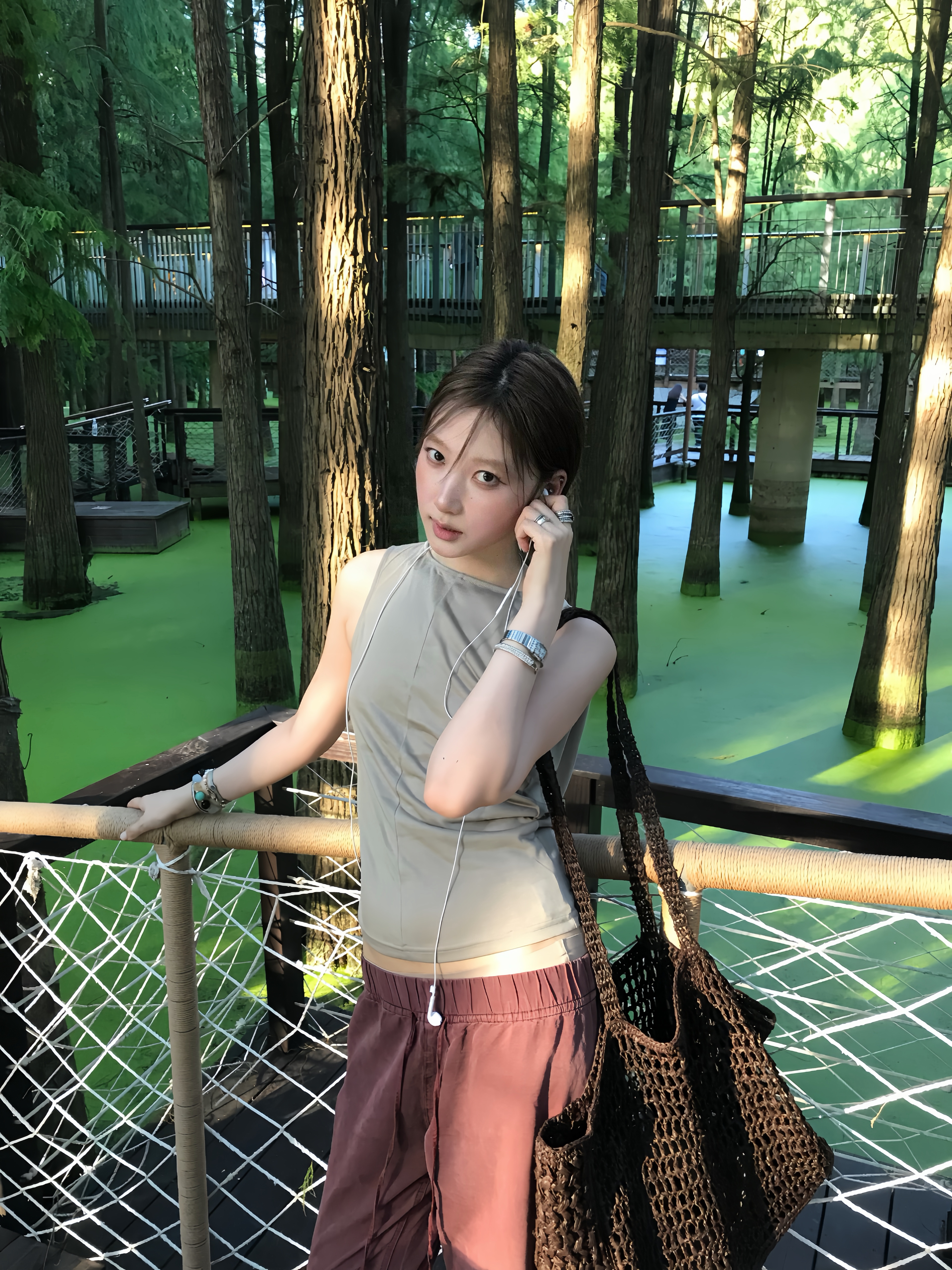 青山湖day（ps：p图技术见长的一天）诡秘快帮我选选！我要发小抖 你们觉得哪个