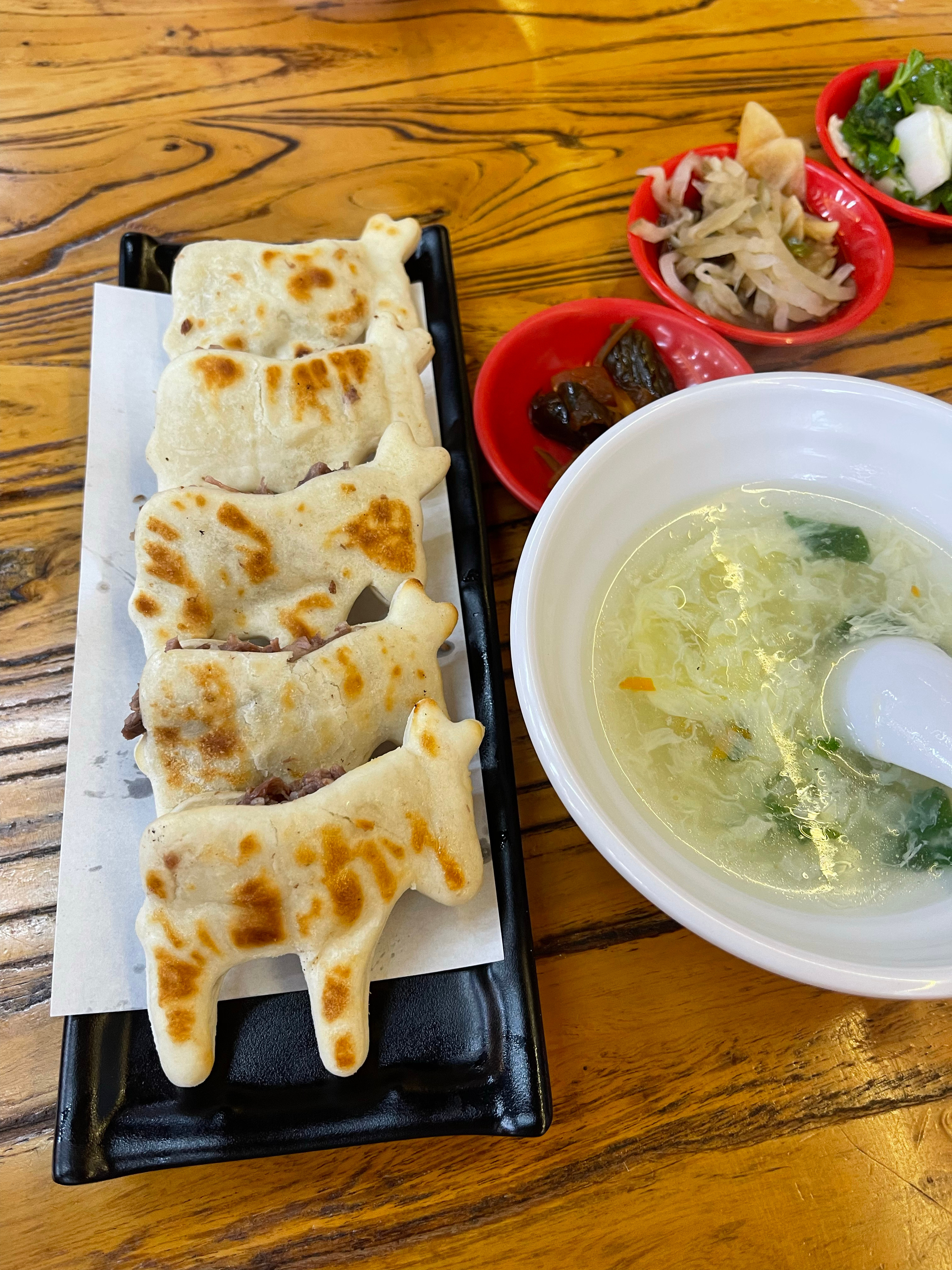 驴肉火烧不吃方的不吃圆的 吃驴的哈哈哈哈哈哈 