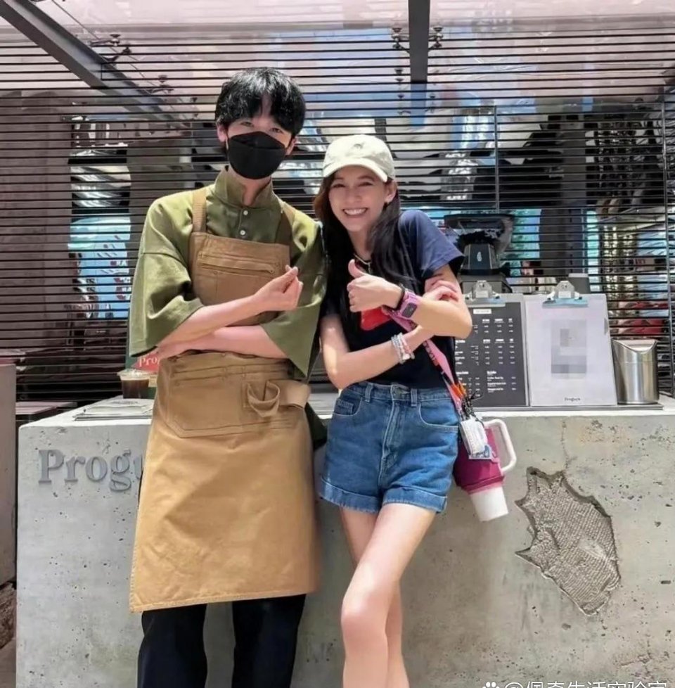 陈意涵这状态也太绝了，完全看不出是两个孩子的妈妈，说她是大学生都有人信！ 