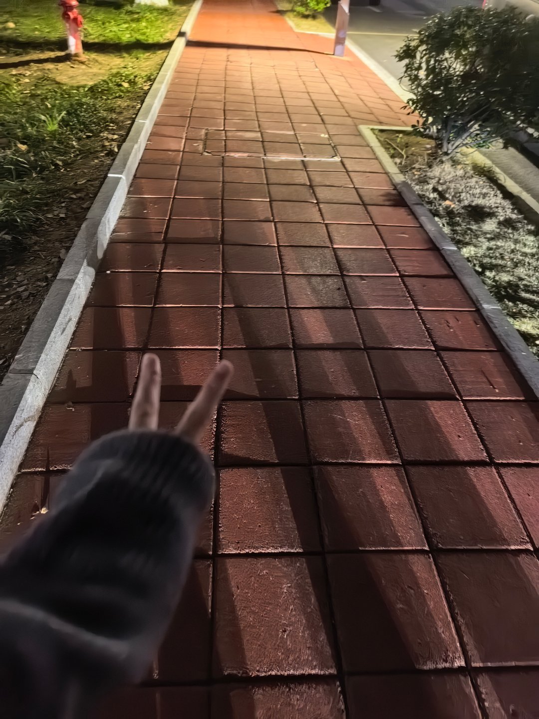 就这样考了六个小时 我很好 我没事） 