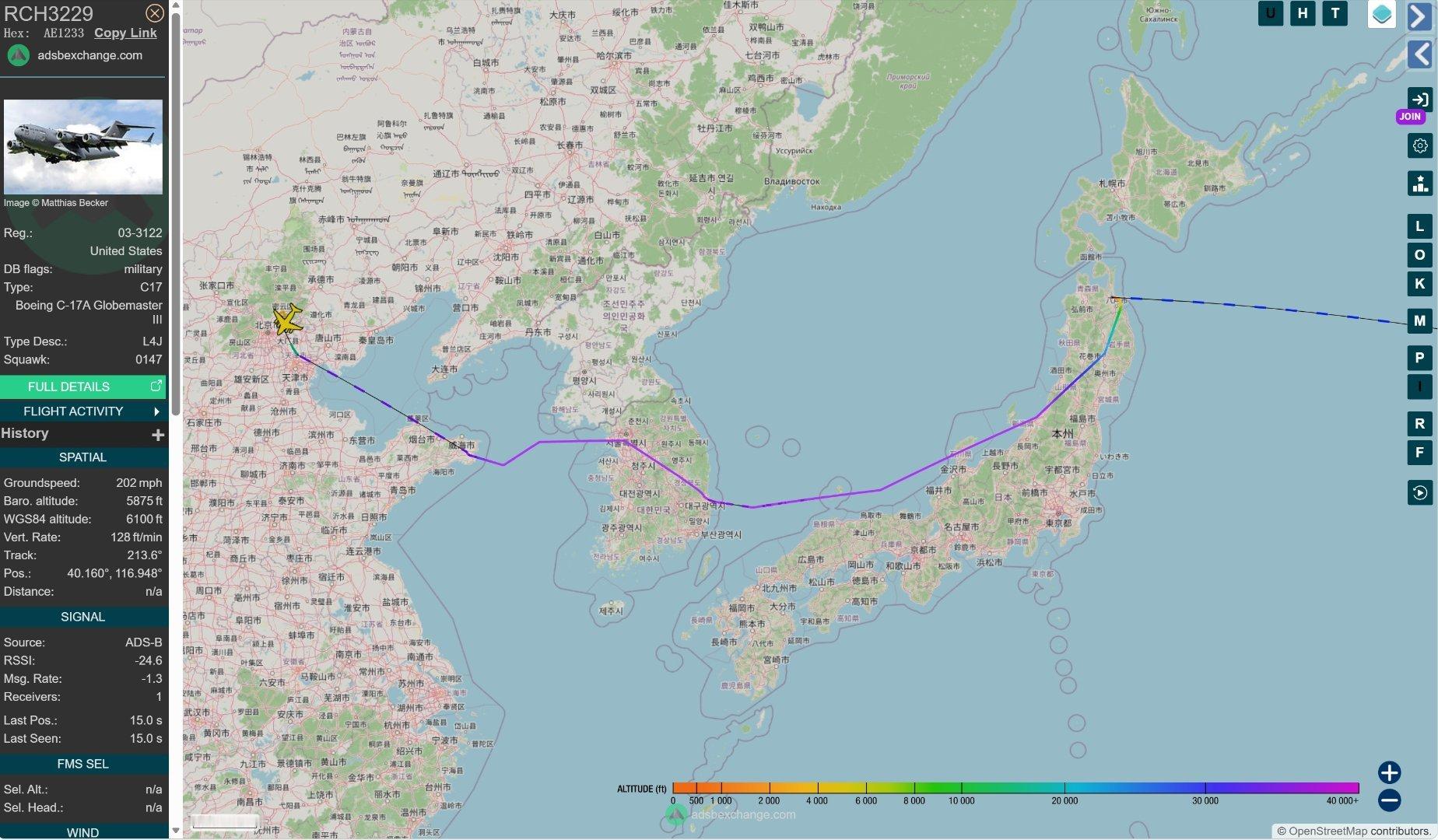 美国空军一号已抵达韩国上空，C-17则来拉随行装备了。热点观点特朗普结束访华