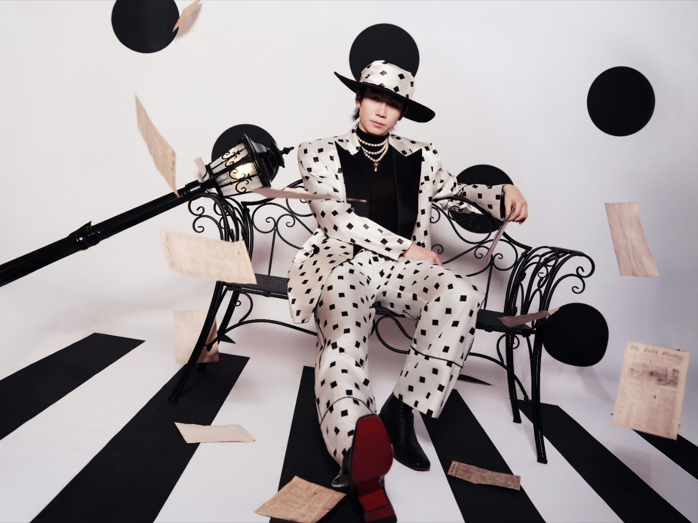 到底谁给白举纲做的造型 密恐症犯了！