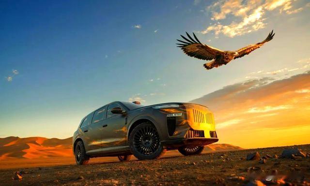 要是给40万级大6座SUV搞个"出道即顶流"排行榜，岚图泰山绝对能C位出道——上