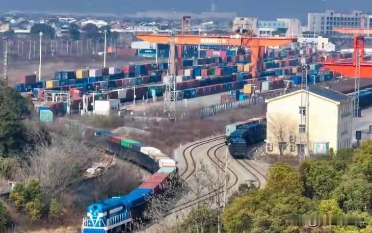 中东局势反复、陆路通道承压，中国布局跨里海走廊，多元化保障外贸通道安全
 
近期