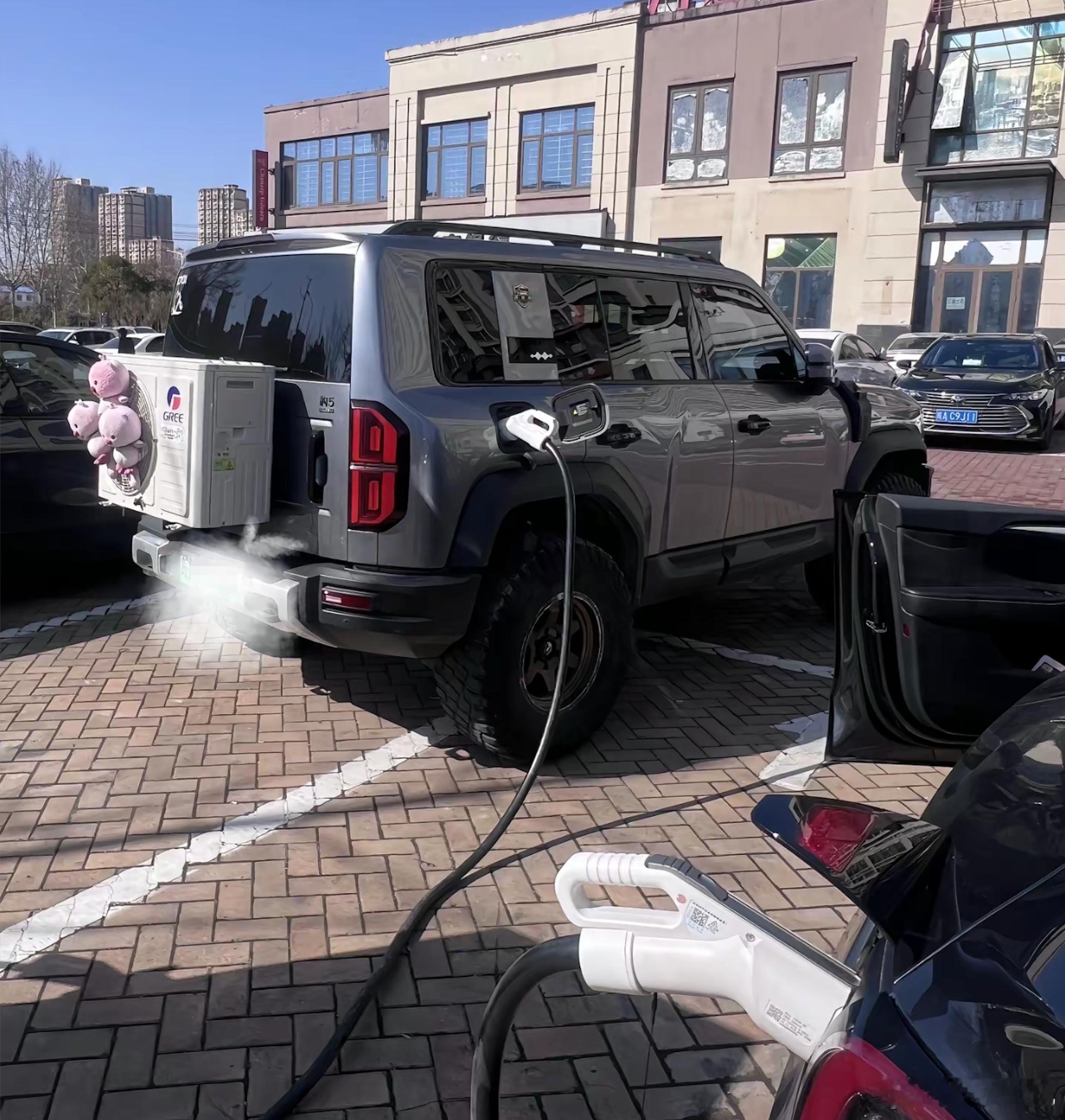 格力空调！为什么不用车内空调呢？有懂哥吗？ 