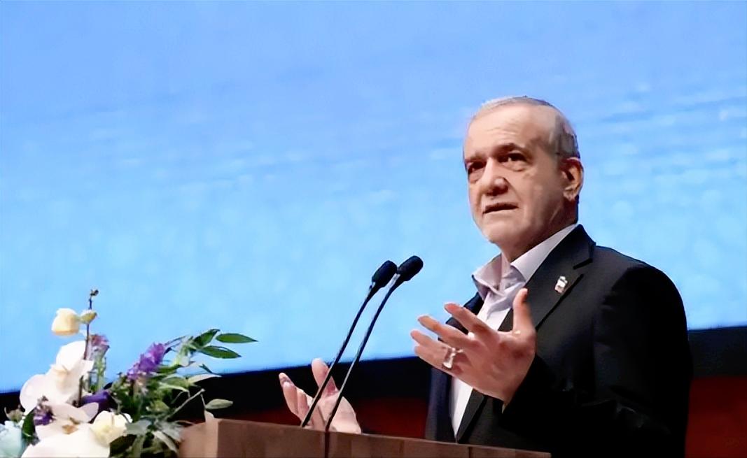 僵持好几年的美伊核问题终于有大动静了，伊朗总统直接下命令，要跟美国坐下来谈一谈。