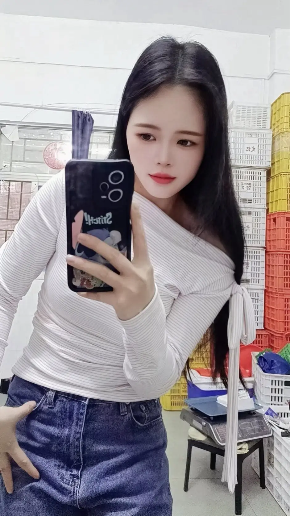 每天上班那么累，哪有时间烦恼，下班只想做自己开心的事比如自恋臭美心情美美嘻嘻