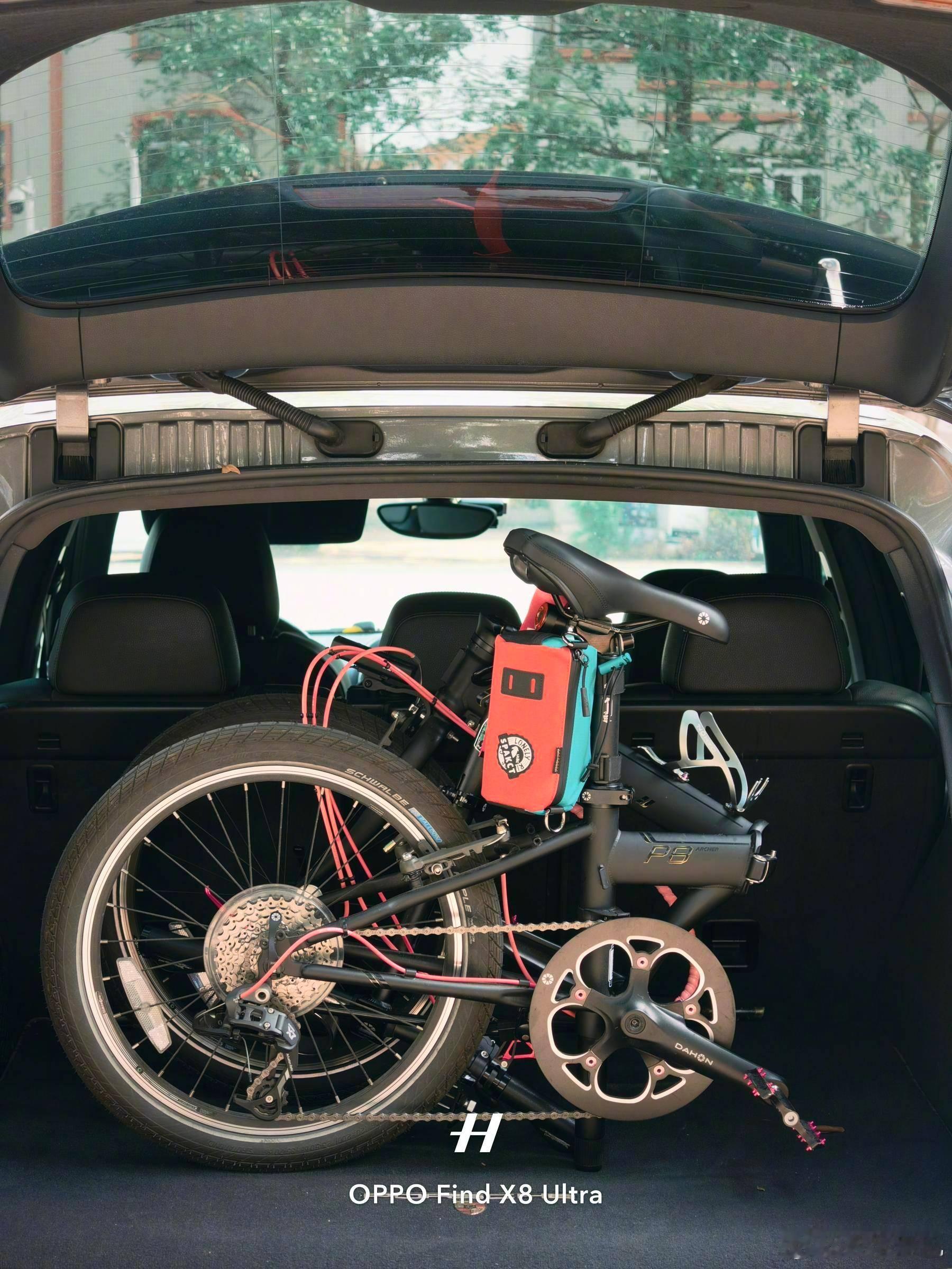 尾巴生活单车还在，秋天适合 4+2 出行新能源掉链子后，有了很多的时间回归有机能