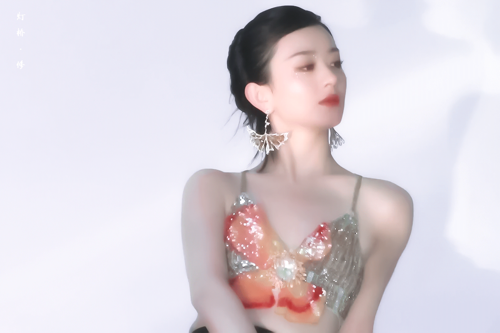 赵丽颖[超话]   你的眼睛里有星辰大海 
