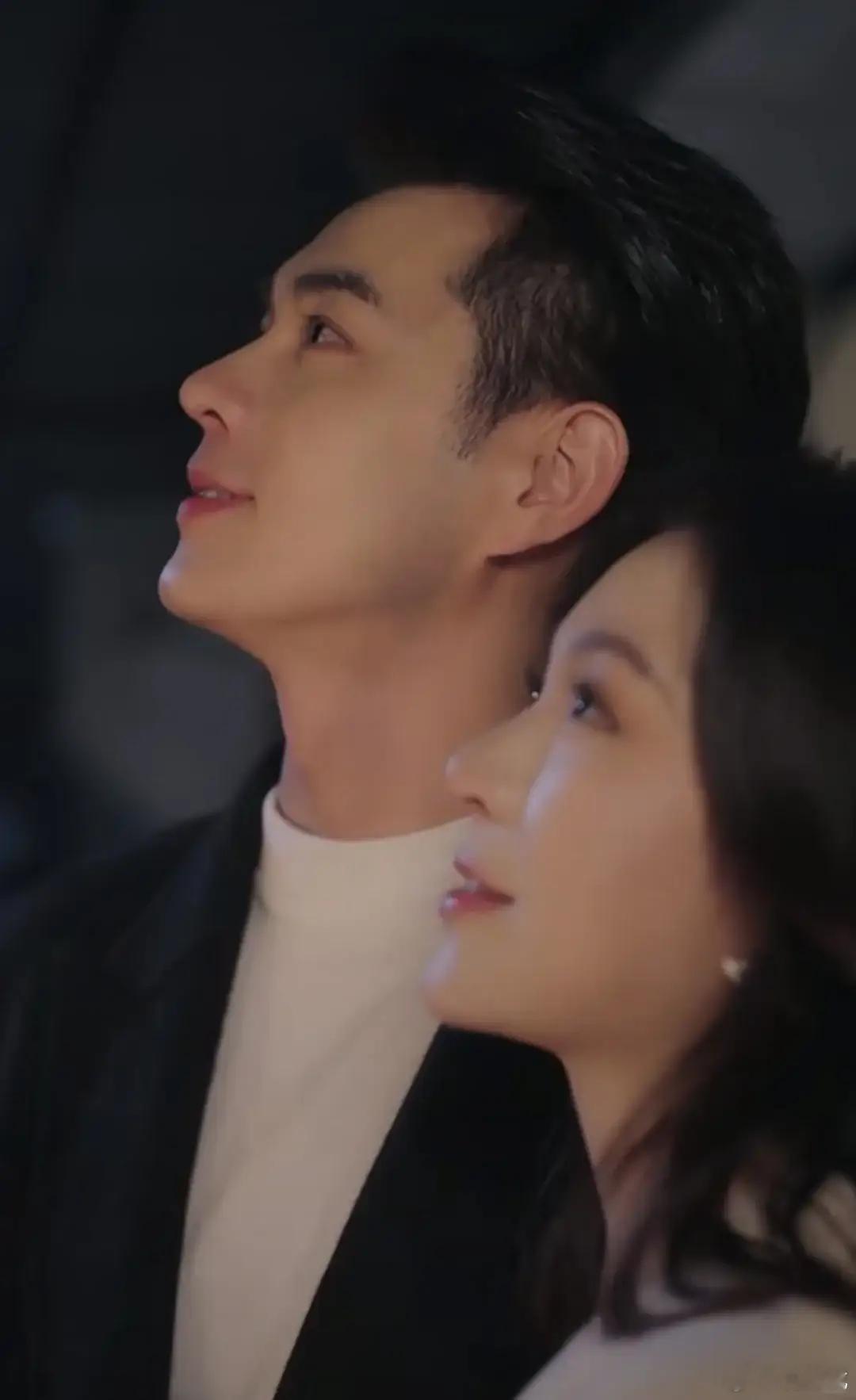 《纸玫瑰2》看完后劲非常大，被王彦鑫的帅给拿捏了，这男人长得太周正了，高干气质，