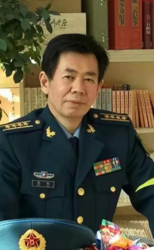 中国著名军事专家戴旭说：我们现在面对外部的各种挑衅，如果再不采用伟人毛主席对外敌