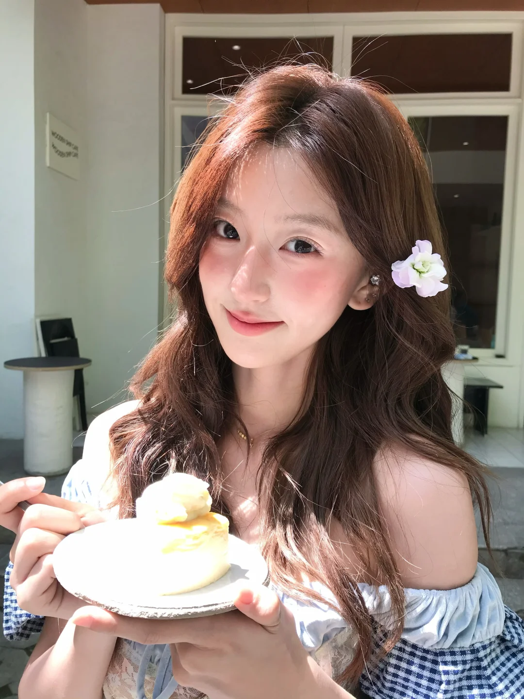 🧊𝑩𝒍𝒖𝒆໒꒰ྀི ´ ꒳ ` ྀི꒱১ 和大耳狗贴贴
