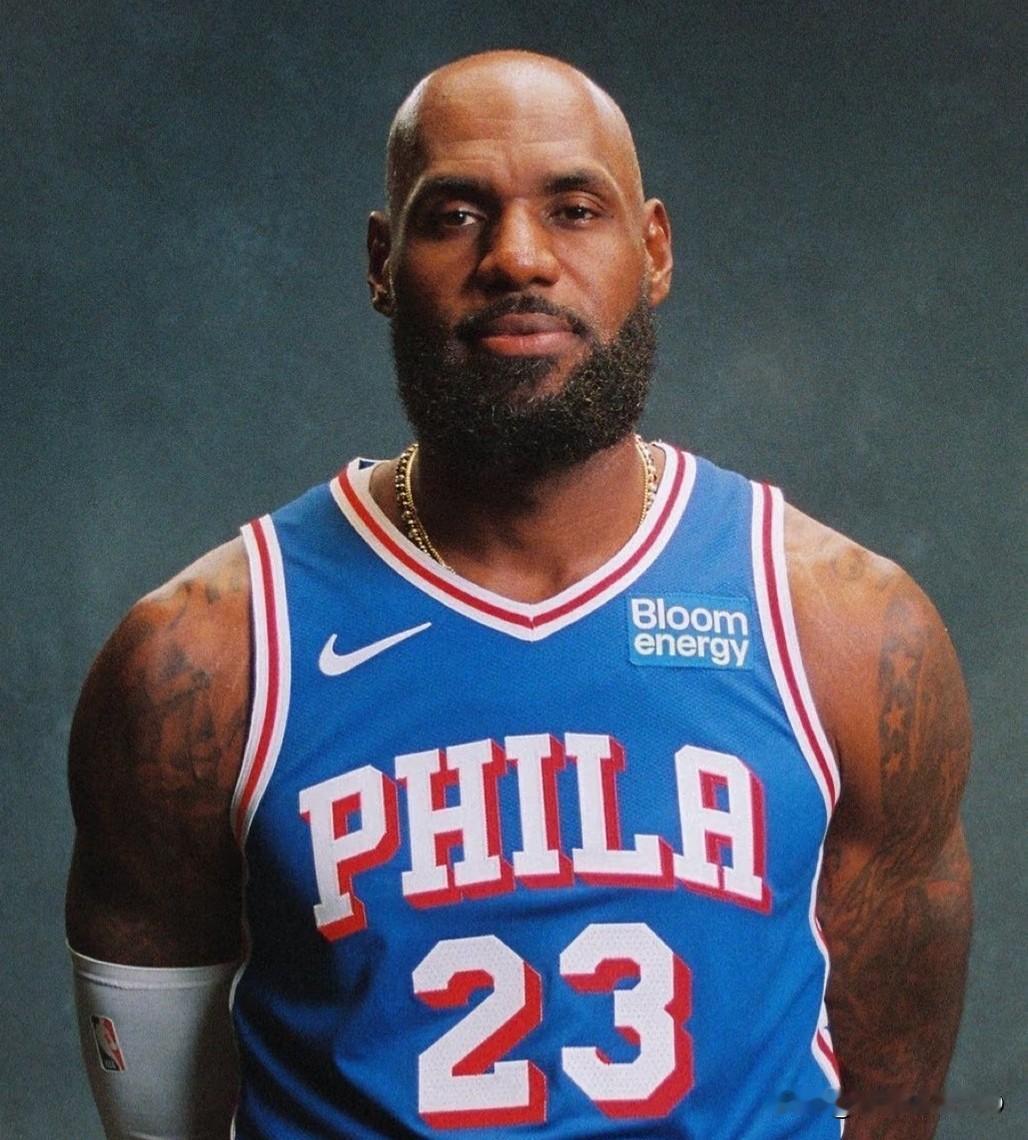 詹姆斯怒斥名嘴造谣！
恩比德训练迟到？全是谎言！
ESPN资深解说布林在转播中爆