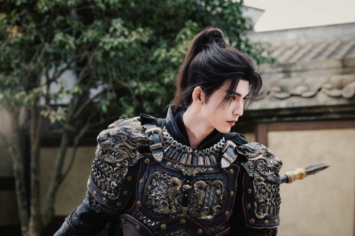 谢征的爱永远拿得出手谢征一身伤痕里掏出来的真心逐玉 谢征的爱从不是空话，是舍命相