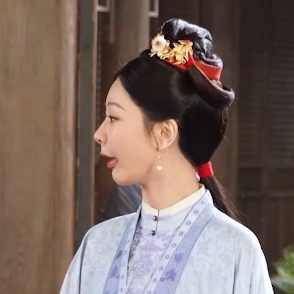 绝美抓拍，我愿称之为本剧神之镜头。 