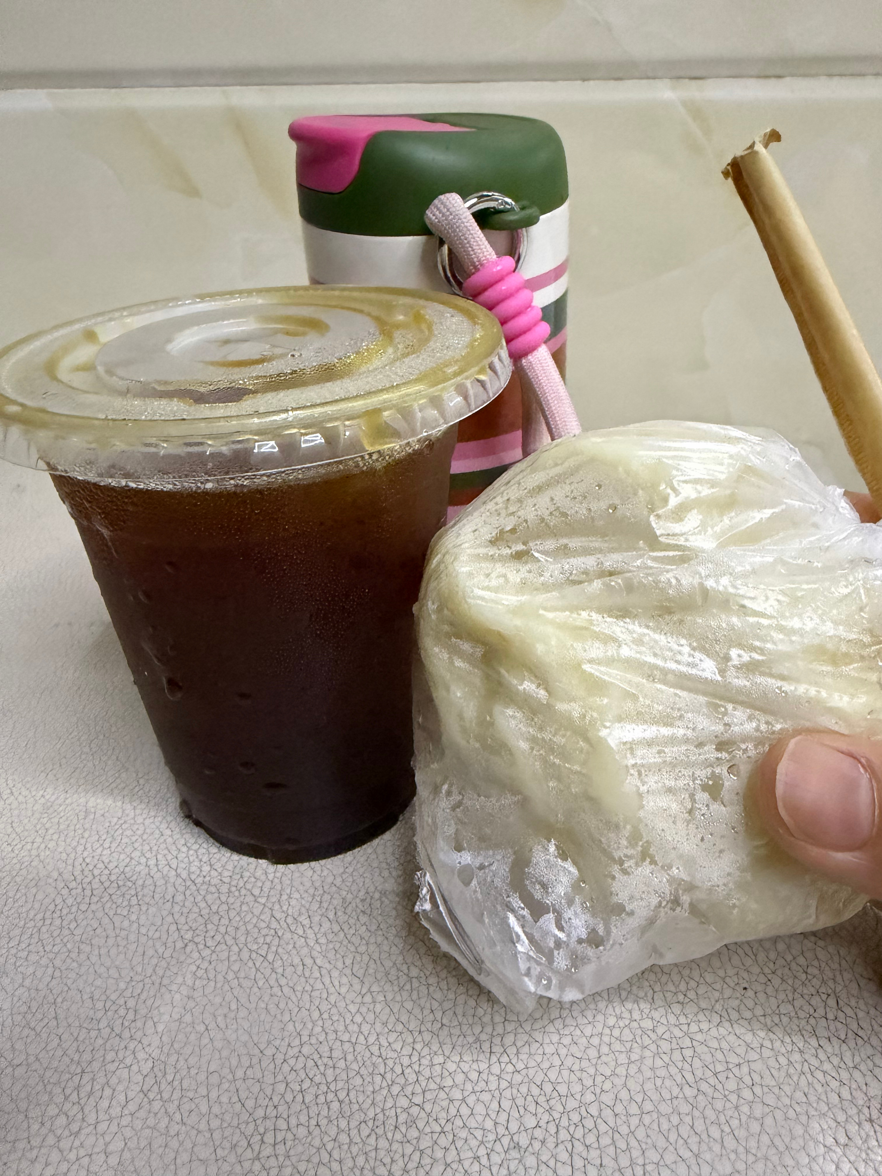 蹭吃蹭喝 