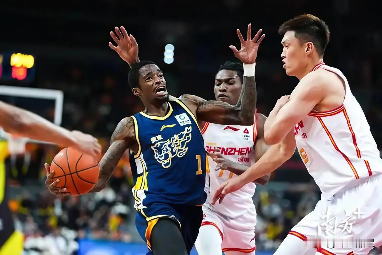 广东宏远葫芦里卖的是什么药？
1.新大外没有注册？
广东队新外援拉科塞维奇两天前