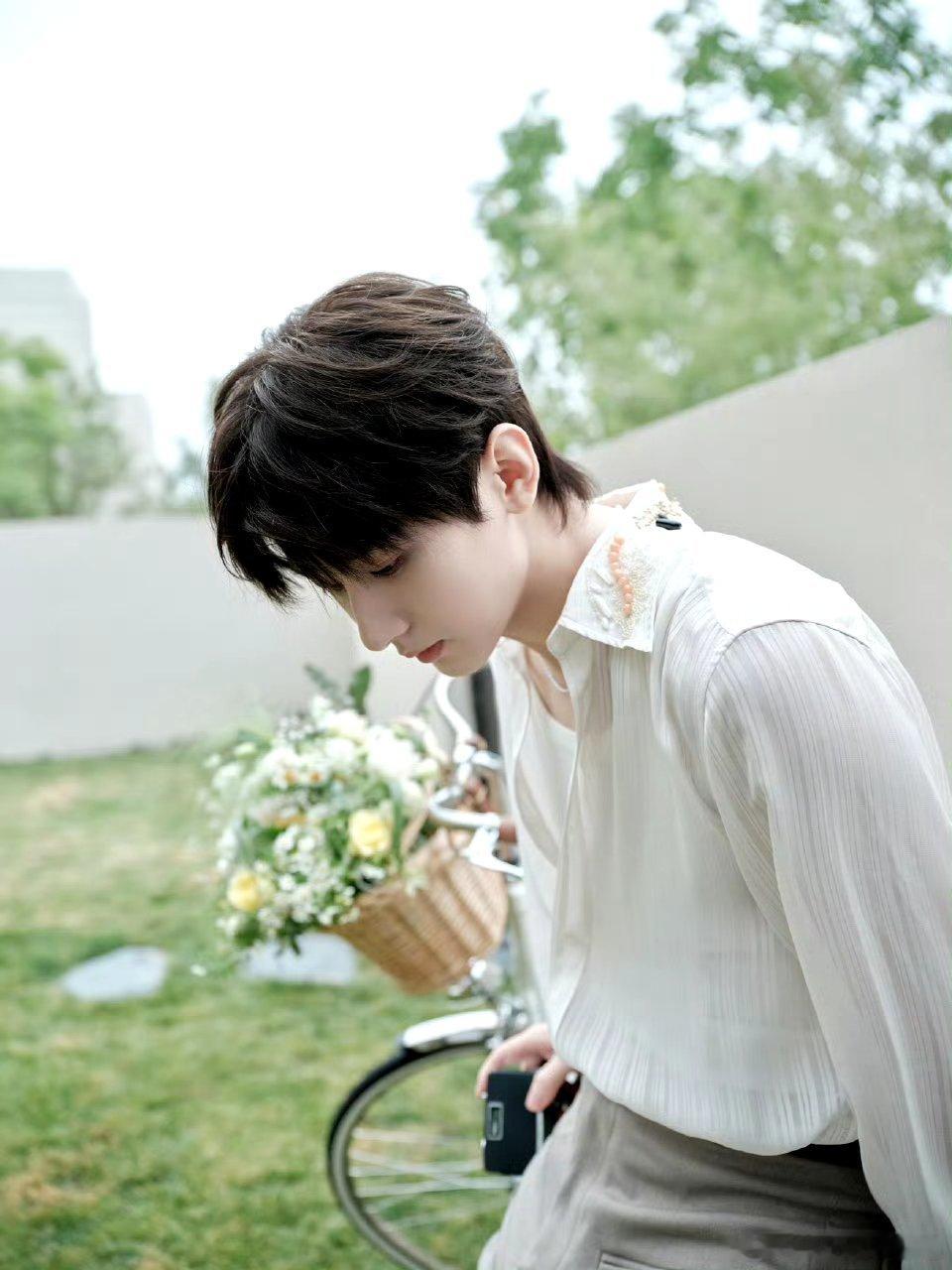 成毅长安二十四计cy成毅谢淮安“雨下整夜，我的爱溢出就像雨水”成毅｜赴山海｜萧秋