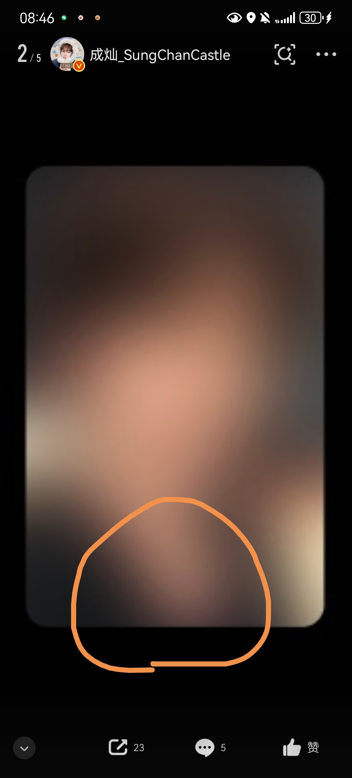 这是乳沟吗