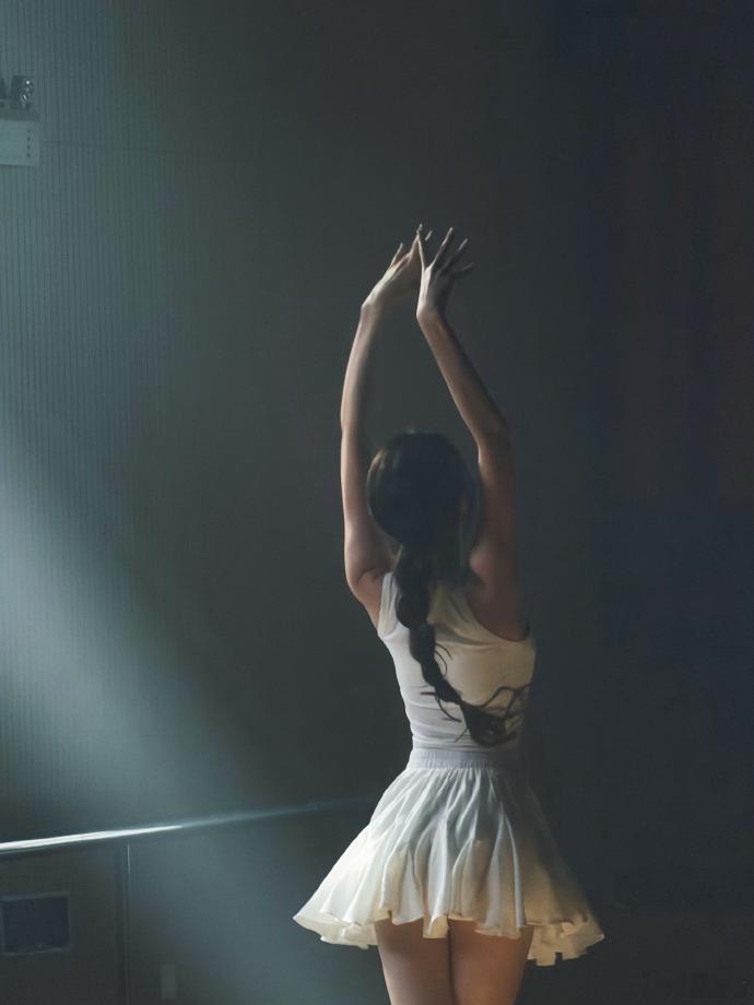 王玉雯的Live会发光 无需后期，王玉雯的Live镜头就是“天然滤镜”！美颜效果