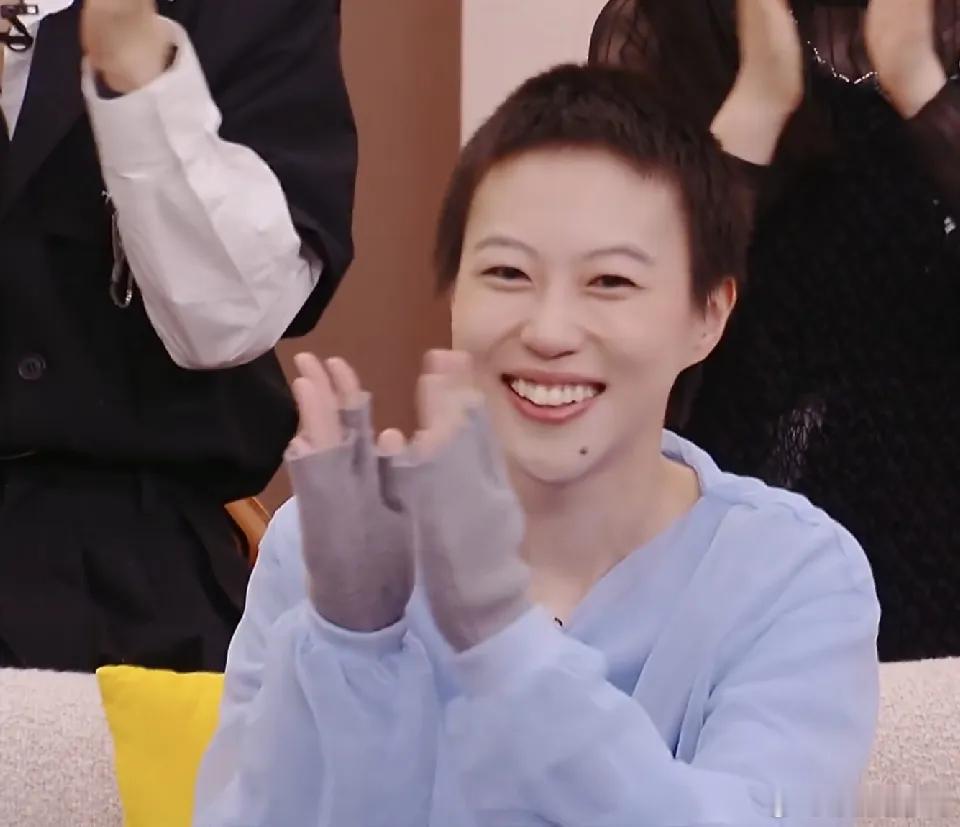 歌手2026杨坤挑战窦靖童这太奇妙了，杨坤说很喜欢窦靖童的风格，是看着她长大的。