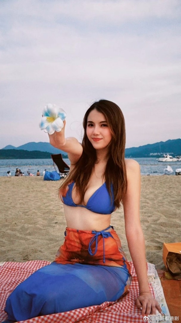 鄧凱文加入《愛．回家》玩護士誘惑.鄧凱文自入行以來，憑魔鬼身材加上天使面孔，備受