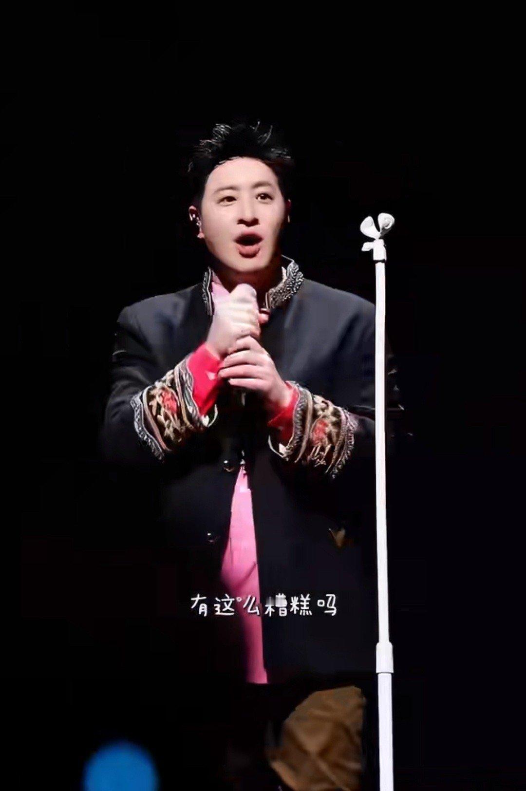 潘玮柏大家都笑你偏偏你最好笑 潘玮柏用行动重新定义了“偶像包袱”——真正的偶像，