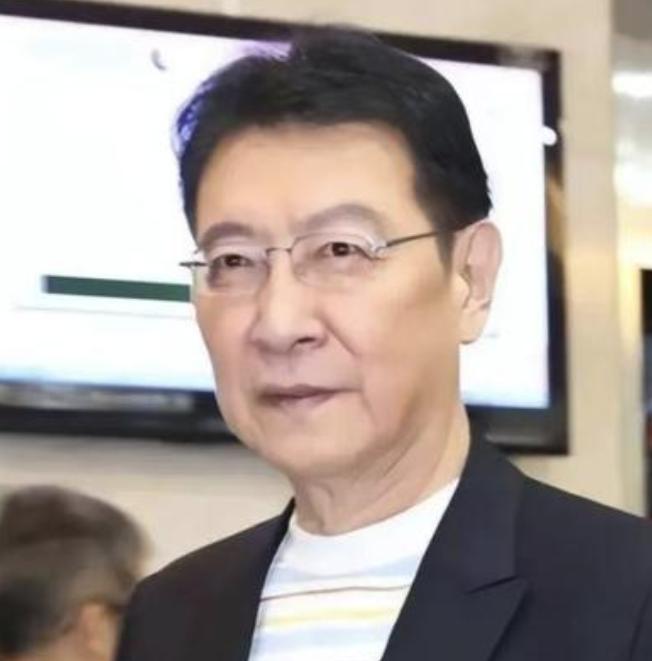 赵少康今天下午发长文对郑丽文表达不满，赵少康表示，虽然郑丽文是大家选出来的国民党