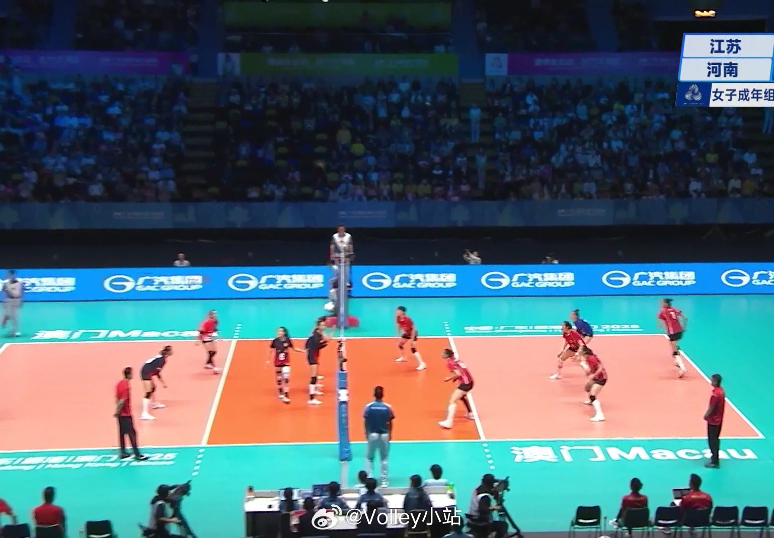 小组赛A组江苏女排1比0河南女排（25-18）