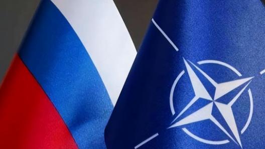 外媒曝光俄罗斯绝密文件，一旦俄罗斯与北约开战，普京要做的第一件事就是打中国的两个