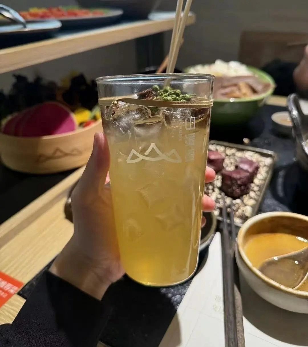 ོ🌳เ'๓ ๏к  ༘ 💭ˁ῁̮ˀ“忙忙碌碌，没有人不累只是宣泄方式不同，比