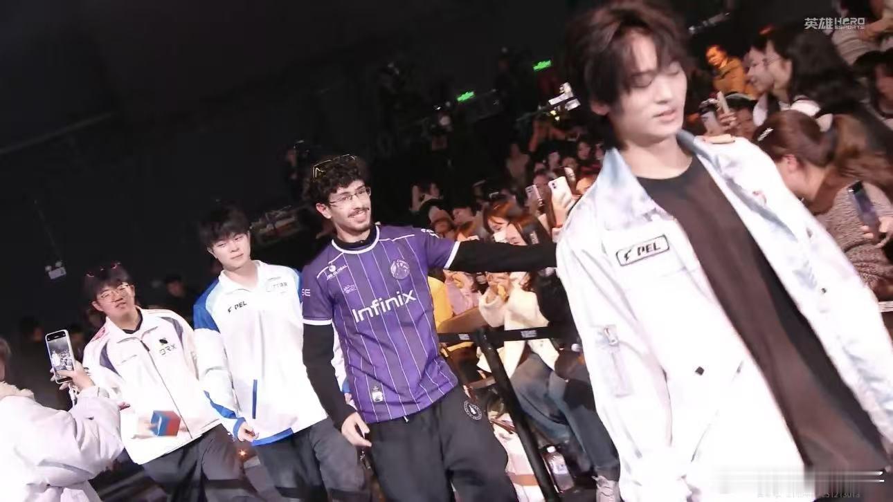 2025全明星表演赛 PEL全明星表演赛开始咯～和平精英职业联赛