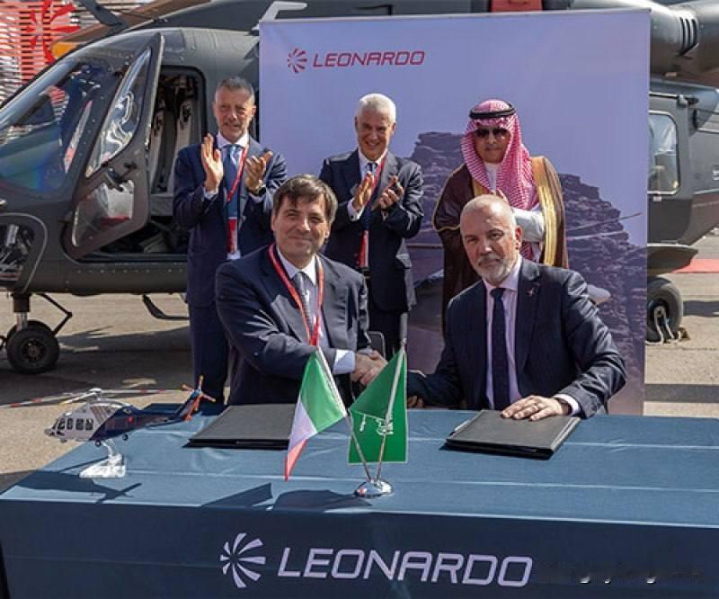 🚁🇸🇦 沙特阿拉伯订购11架AW139直升机

7月23日，沙特阿拉伯“直
