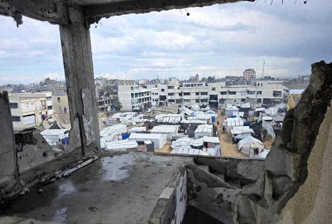 近两日，中东接连发生的两起惨案，让每一个有良知的人都怒火难平。

4月9日，加沙