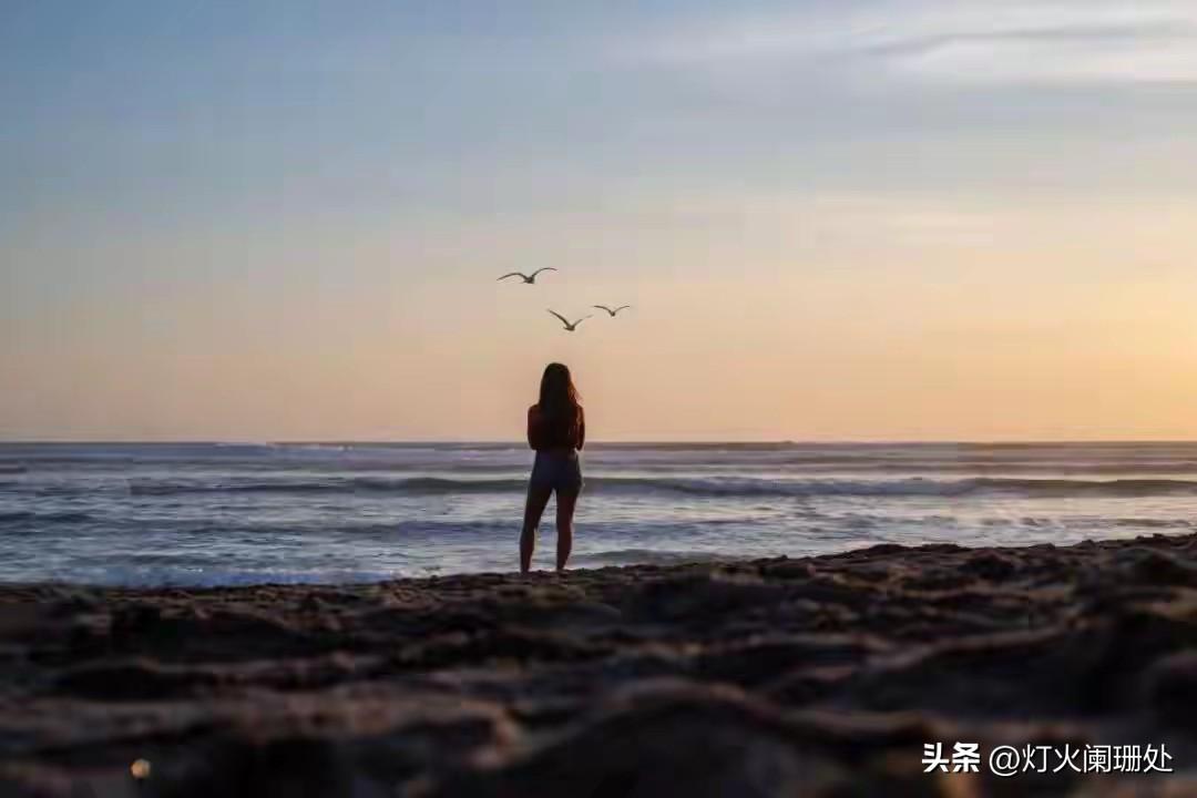 遇到不公就骂他，他改不改是他的事情，骂不骂是我的事情。

人活着总得有点脾气，不