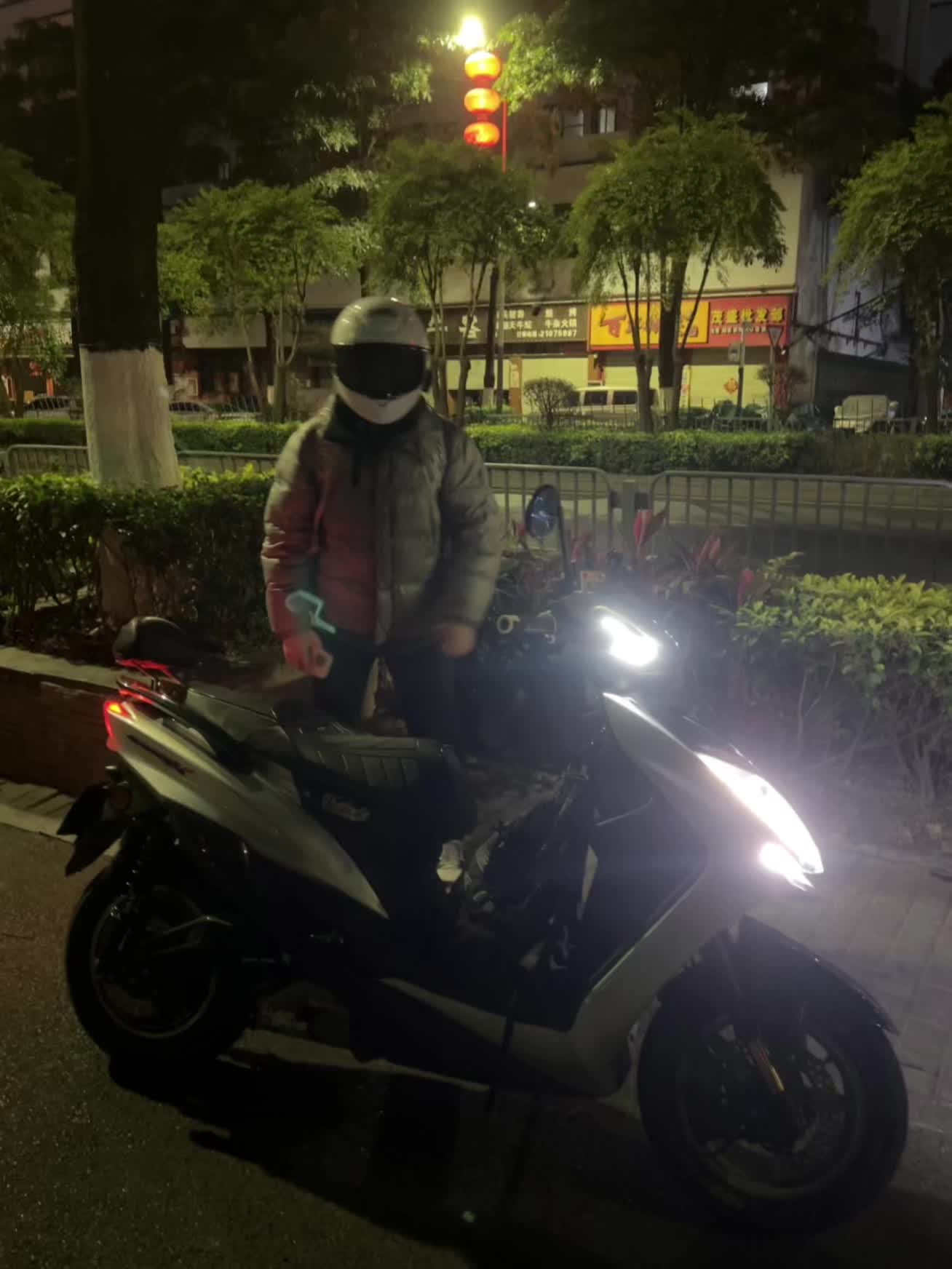 你说睡一觉就什么都不会想了 那我睡不着呢