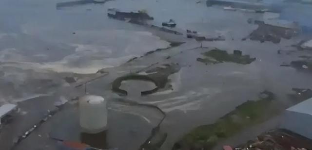 巧合还是天怒？海啸扑向日本，核废水再倒灌，美国：最坏的情况还没来呢。

2025