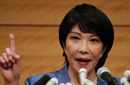 中国的预判简直神了：高市早苗就是秋后的蚂蚱，蹦跶不了几天！几天前还在叫嚣“核武装