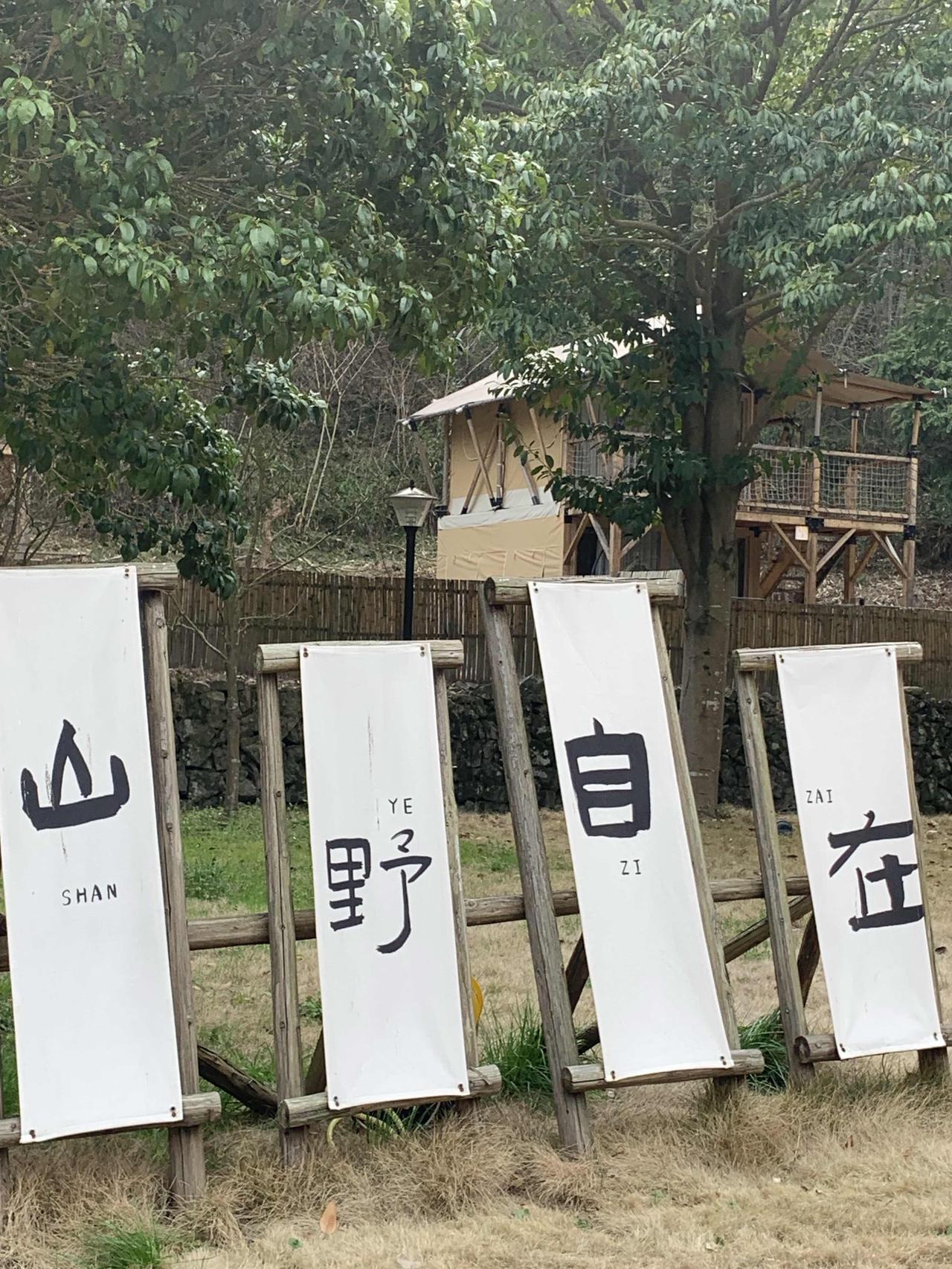 网恋就像开盲盒，刺激又上头。我有个朋友，在网上和一个妹子聊得火热，每天从诗词歌赋