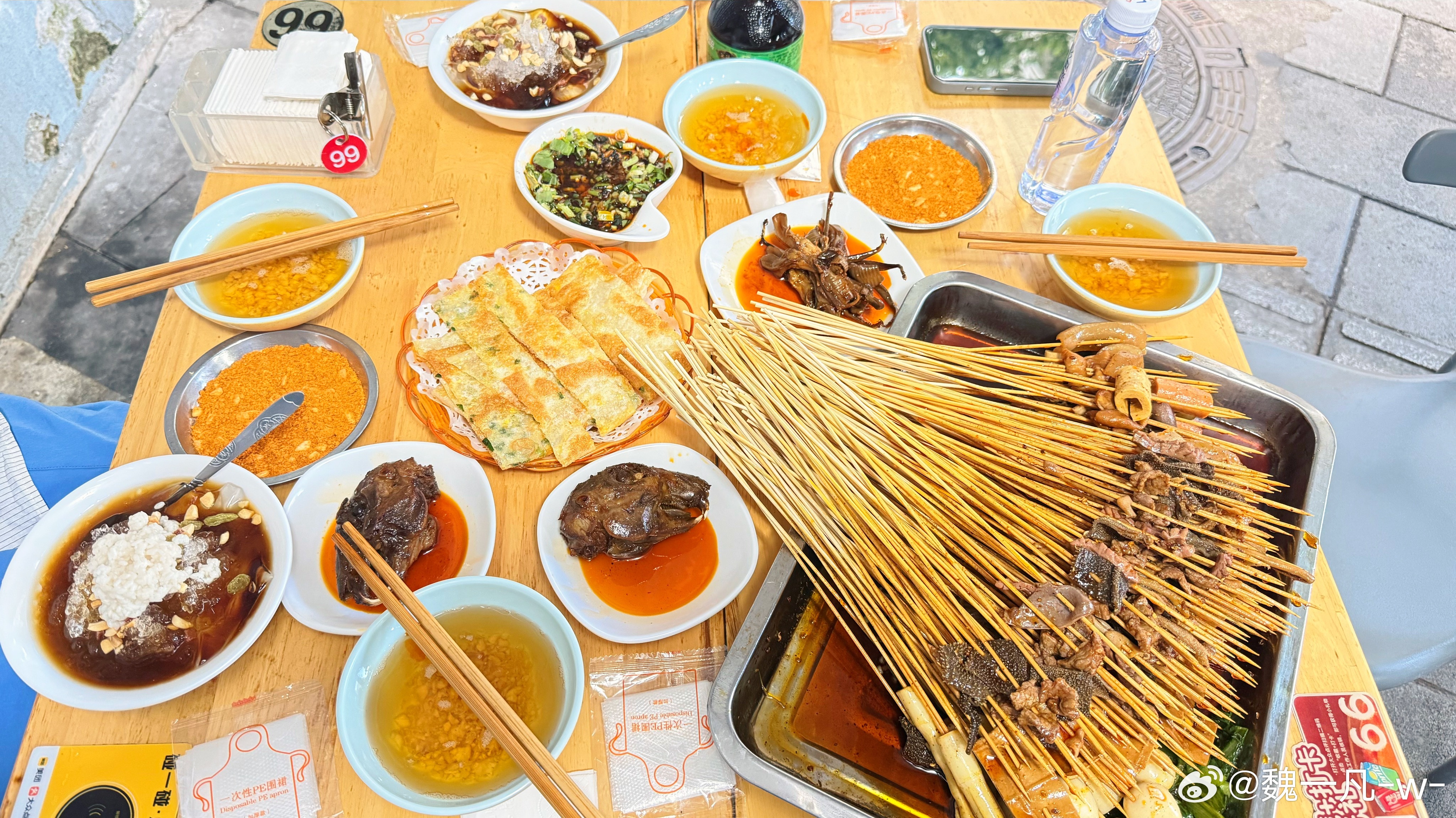 CV魏长歌 先拍一张～我饿的不行先吃为敬 成都