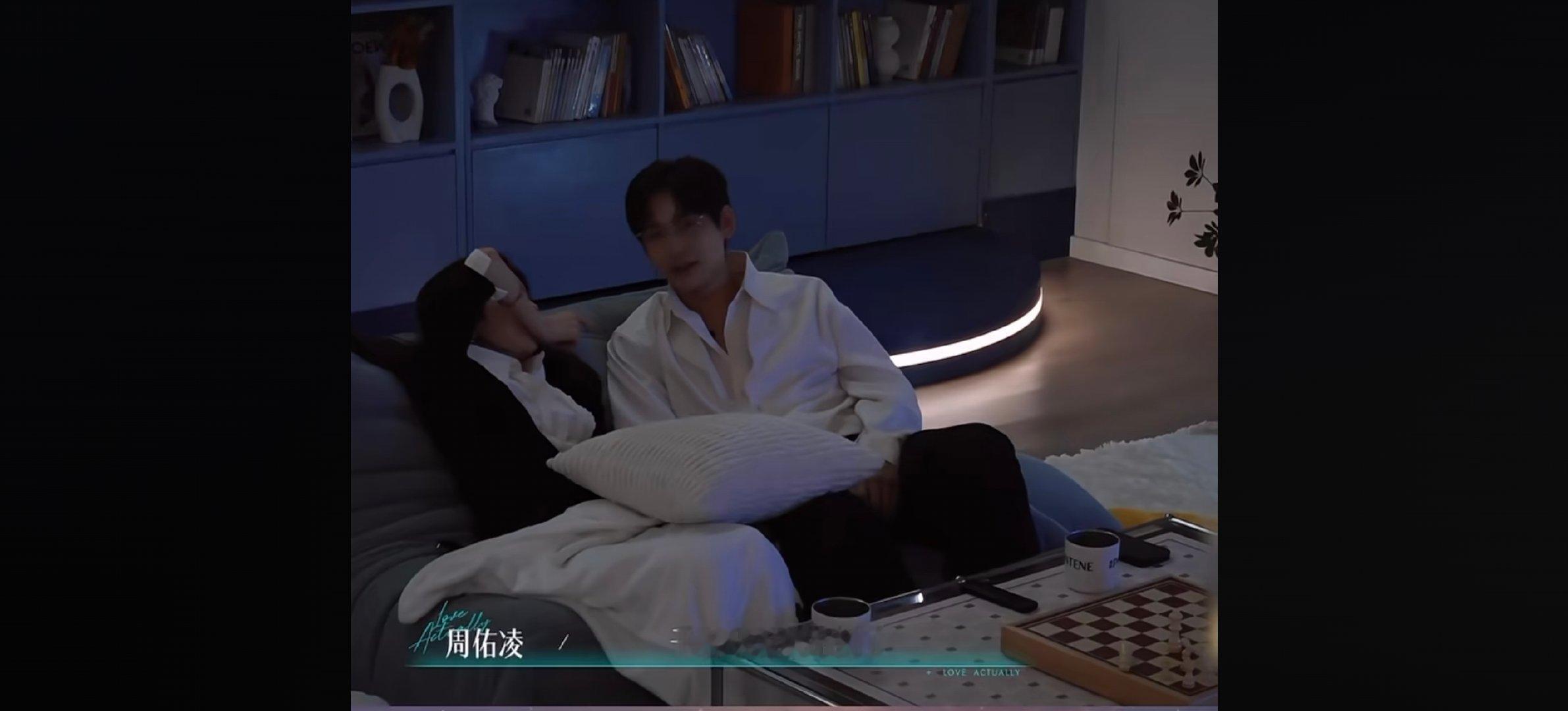 柳柳周佑凌沙发复盘柳柳周佑凌沙发聊天5.0完全热恋中啊啊啊，话说你俩是真的爱复盘