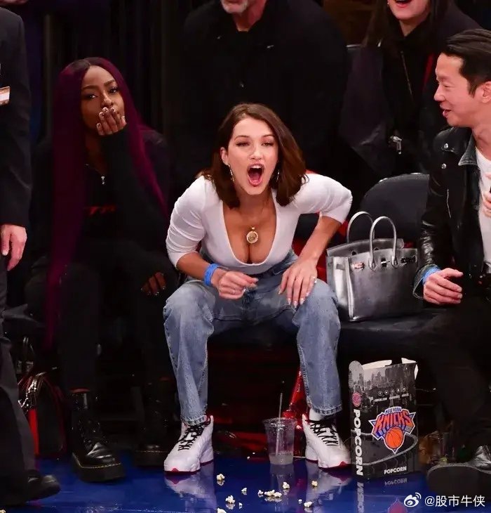 超模就是超模，真的很有料！贝拉-哈迪德现身NBA赛场，仅凭一个动作就火遍全球，吸