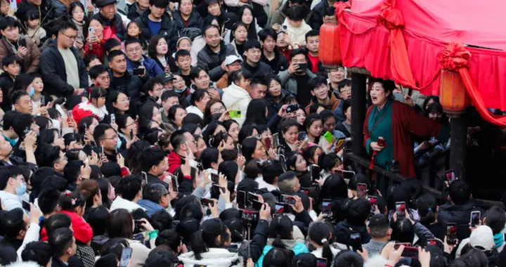 综艺节目|谁说这届年轻人不想找对象？郑恺加盟《非诚勿扰》来“说媒”