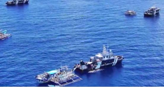 加拿大巡逻舰掩护下，菲律宾海军向仙宾礁海域出动最强护卫舰，向中方冲击。
 
当地