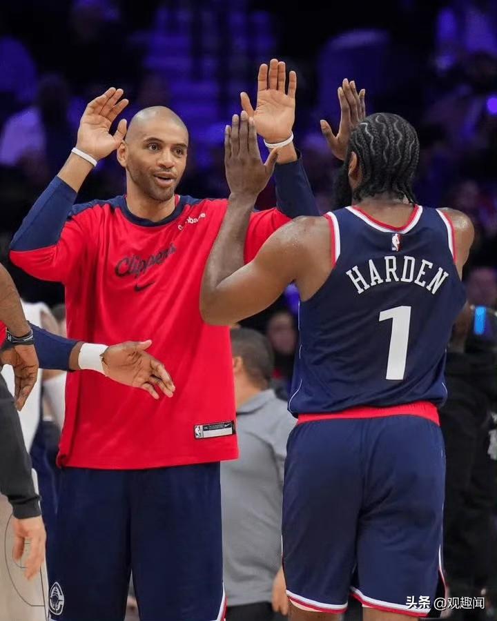 巴图姆得知交易哈登跟震惊！

在播客节目中深情谈及哈登在快船的时光：
“去年伦纳