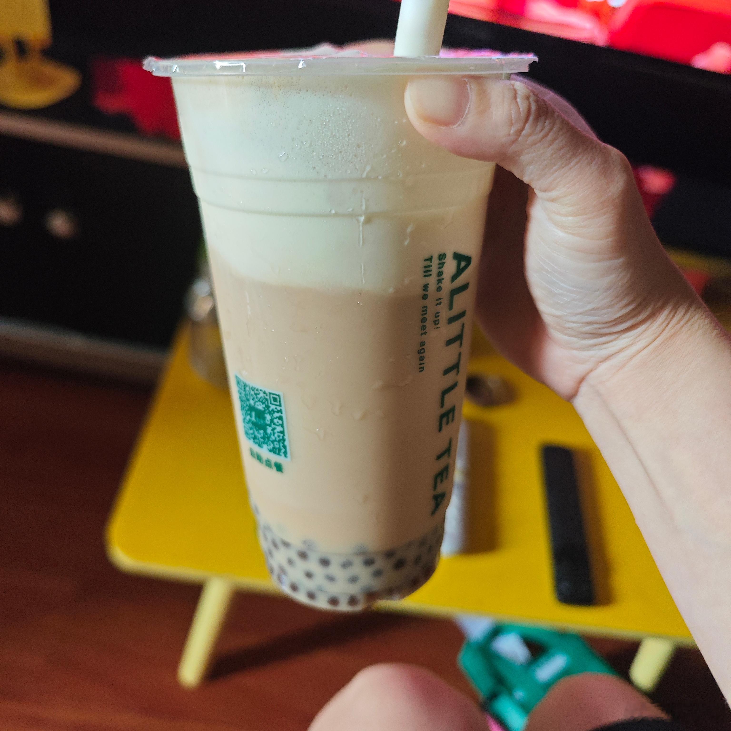 这杯冰淇淋红茶喝完到西安见yamy之前就不碰甜品了