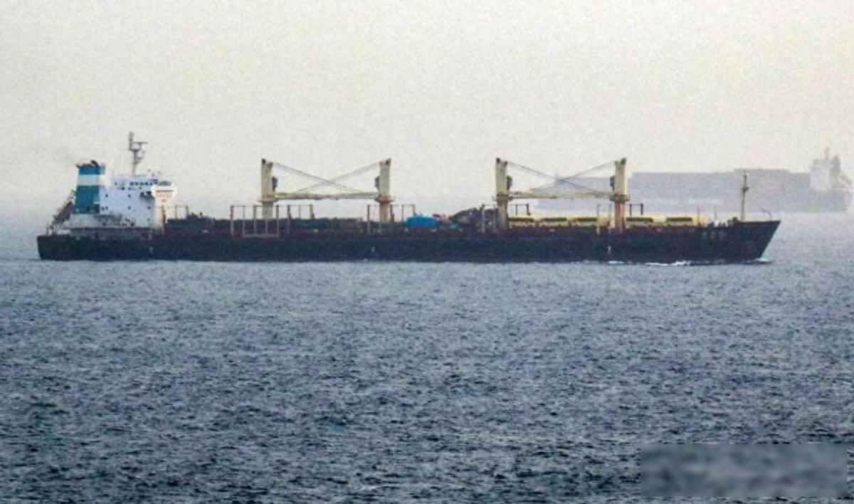 他国商船集体绕道非洲 ，谁在暗中制定海上生死规则？
最近红海突然热闹起来，沙特港