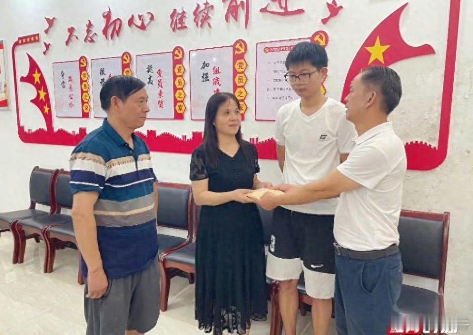 店家支付的1.9万元获全额返还，如果是真的觉得这个判决还挺合理的，本来就被到底扶
