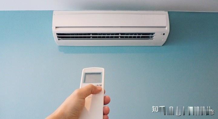 三十多度硬扛风扇、定时两小时自动关机，'开空调抠抠搜搜'背后是房贷和电费的双重压