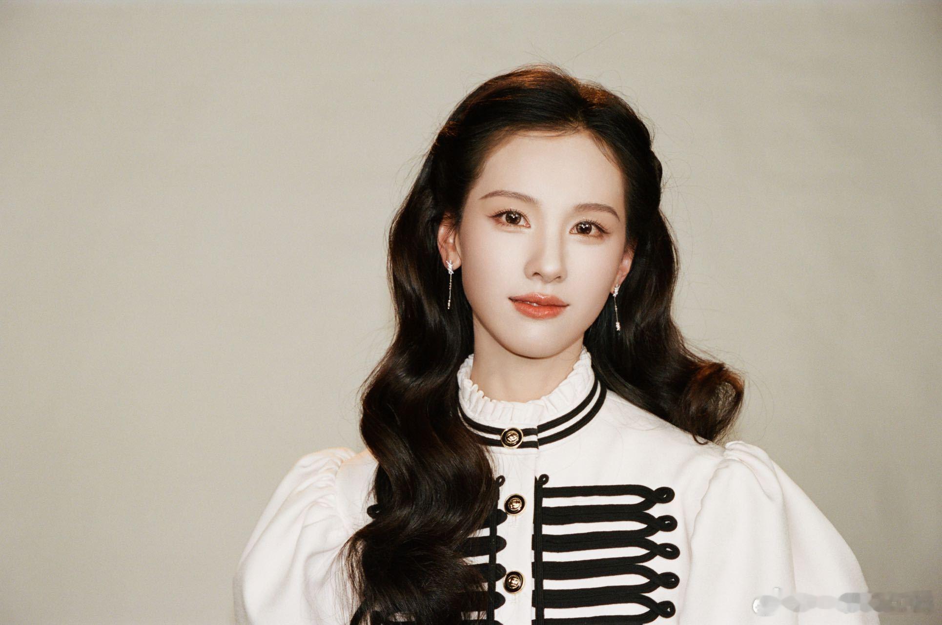 陈都灵24小时极限挑战vlog陈都灵的体力和状态真的绝了，24小时连轴转的行程，